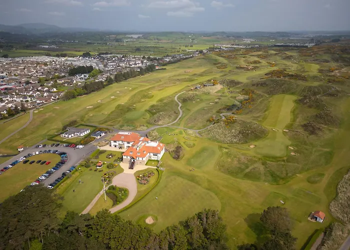 Golf Links Cottage - Views Of Royal County Down